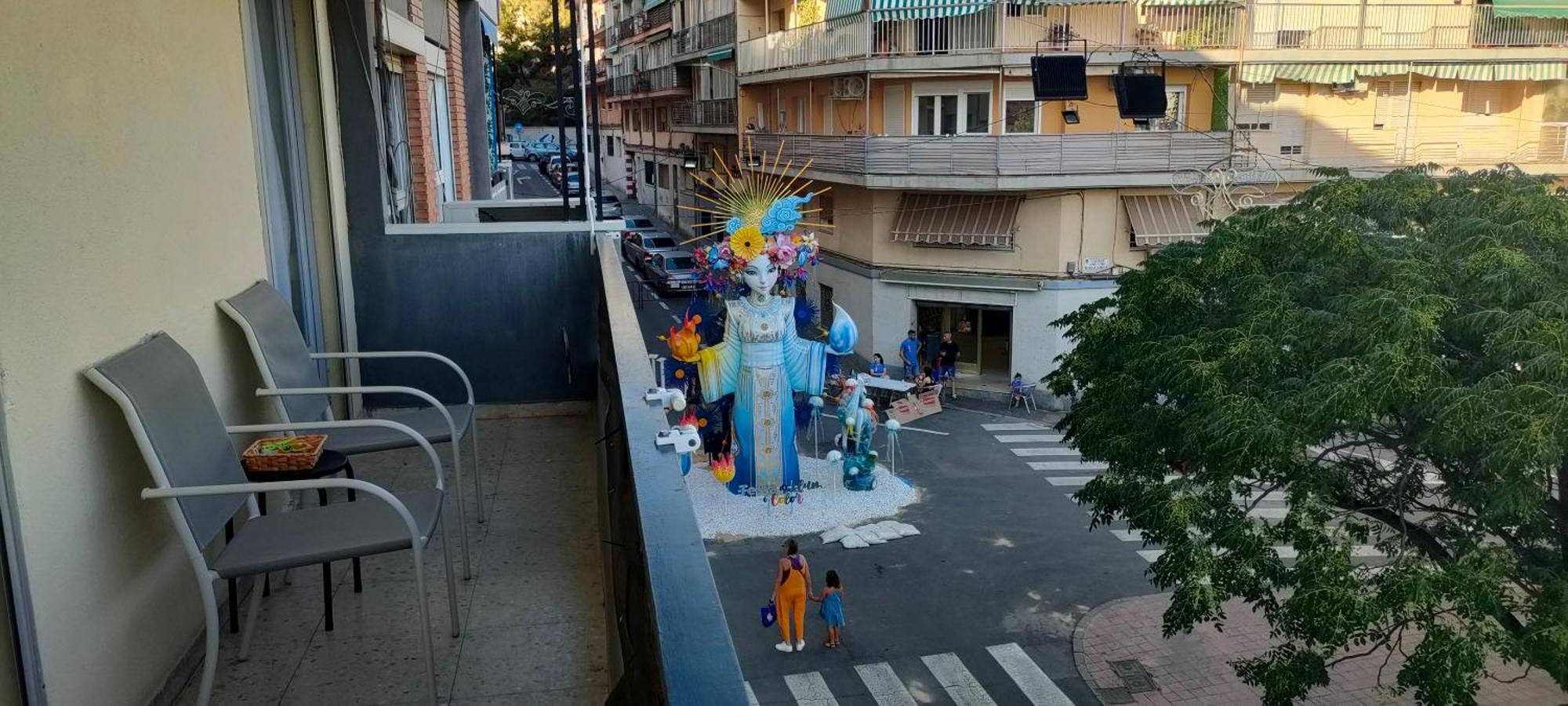Apartamento Comodo A 10 Min Del Centro Alicante Luaran gambar