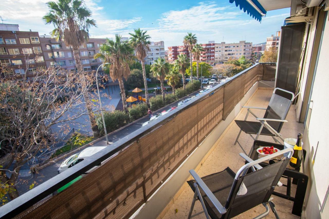 Apartamento Comodo A 10 Min Del Centro Alicante Luaran gambar