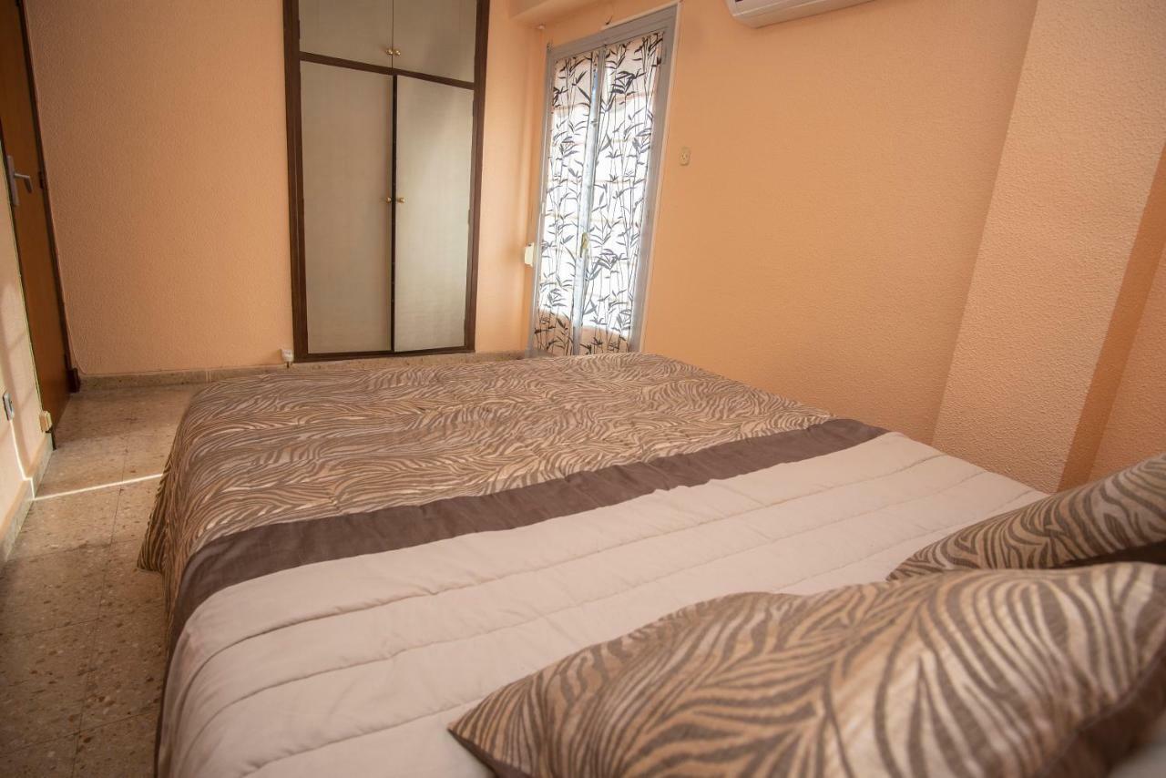 Apartamento Comodo A 10 Min Del Centro Alicante Luaran gambar