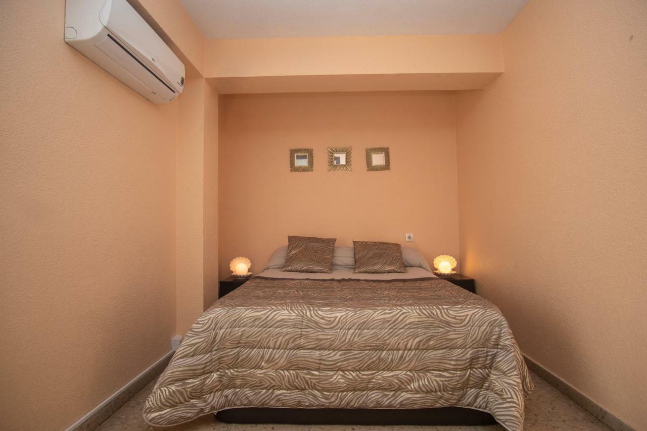 Apartamento Comodo A 10 Min Del Centro Alicante Luaran gambar